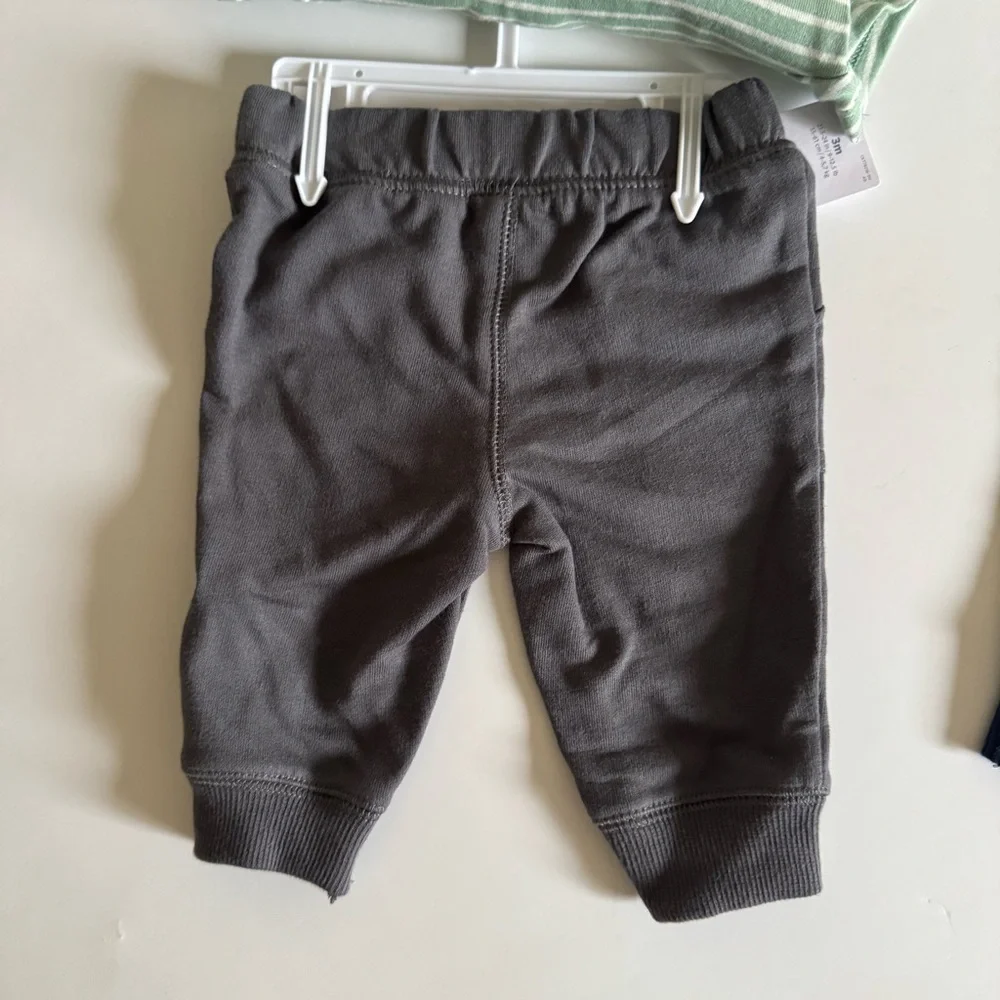 Carter's Sets Bodysuit and Jogger NEW